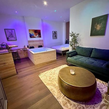 Colline, La Suite Cinema Spa Privee Nancy Exterior foto