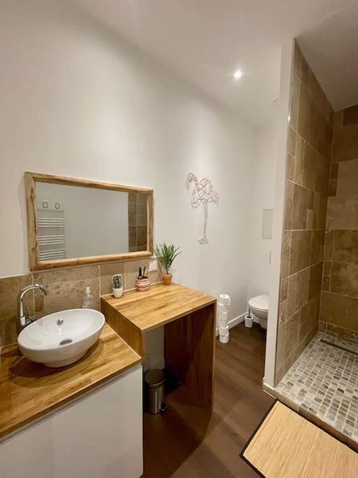 Colline, La Suite Cinema Spa Privee Nancy Exterior foto